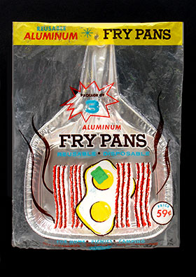 Vintage disposable Aluminum Fry Pans from E-Z Por Corp. Oh, yeah, these look safe. Bacon? Yes, please. Can you say 9-1-1? 'For Home, Picnics, Camping. No Scouring, No Mess, No Scrubbing.' From 'Our Disposable Culture' at the web's largest private collection of antiques & collectibles: https://www.ericwrobbel.com/collections/disposable-2.htm