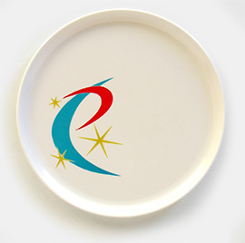 Vintage mid-century modern plastic crescent-and-star-pattern plate from Spaulding Ware Chicago. It's 9 inches across. From 'On the Table' at the web's largest private collection of antiques & collectibles: https://www.ericwrobbel.com/collections/table-1.htm